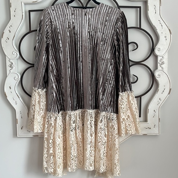 ORIGAMI BY VIVIAN VELVET WITH LACE CARDIGAN/DUSTER SIZE M/L - Picture 8 of 8